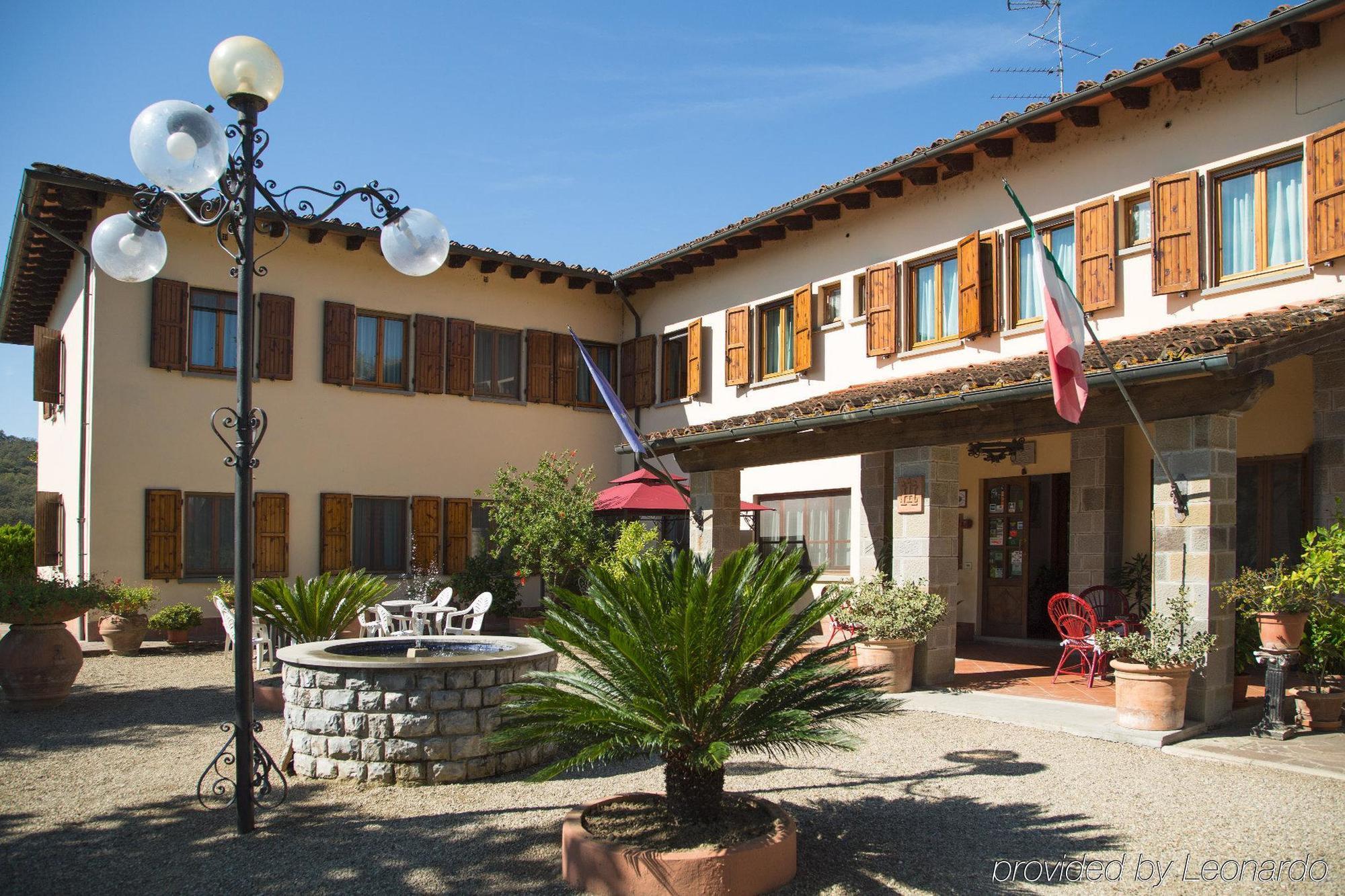 Hotel Del Lago Cavriglia Buitenkant foto