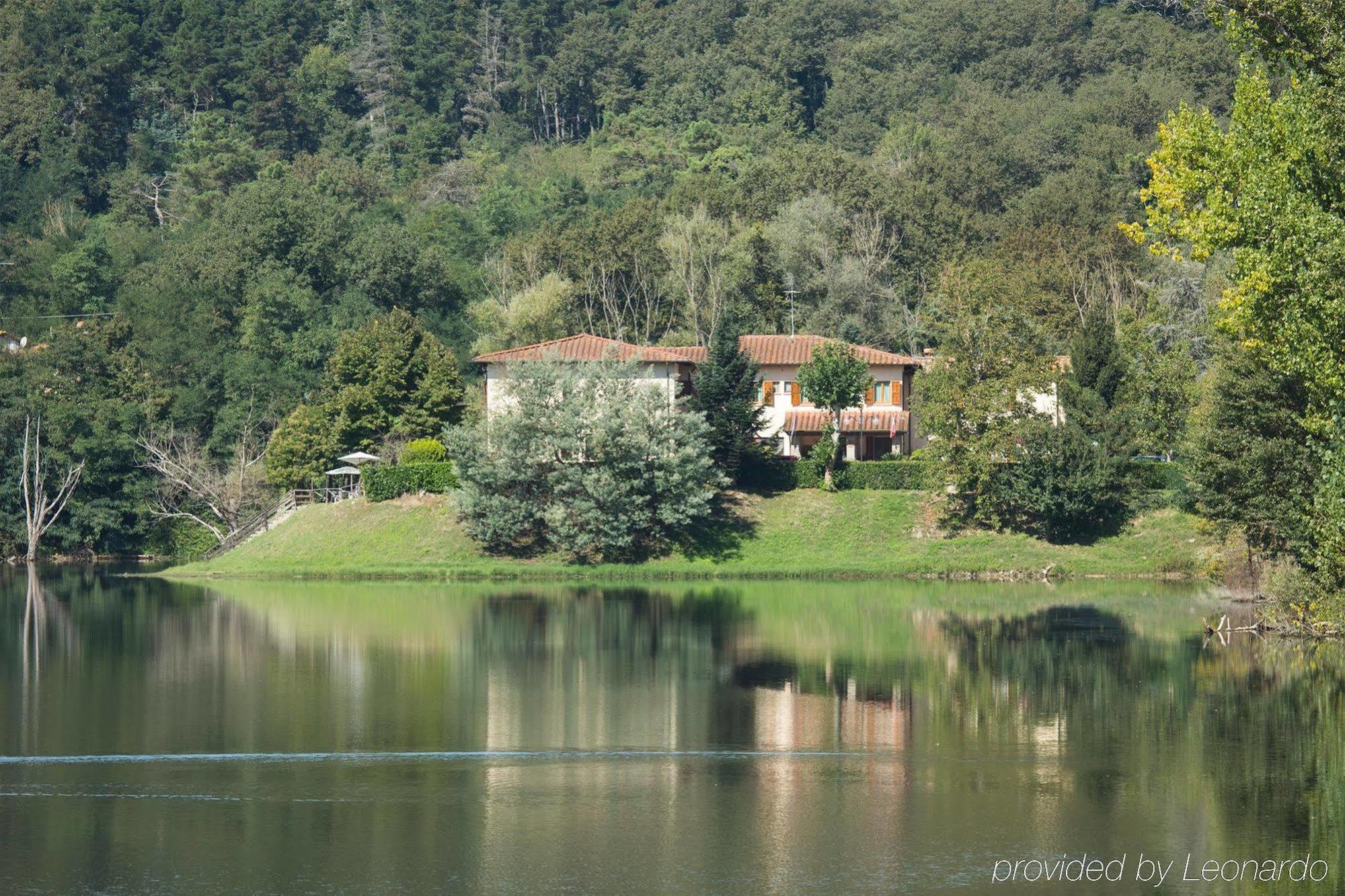 Hotel Del Lago Cavriglia Buitenkant foto