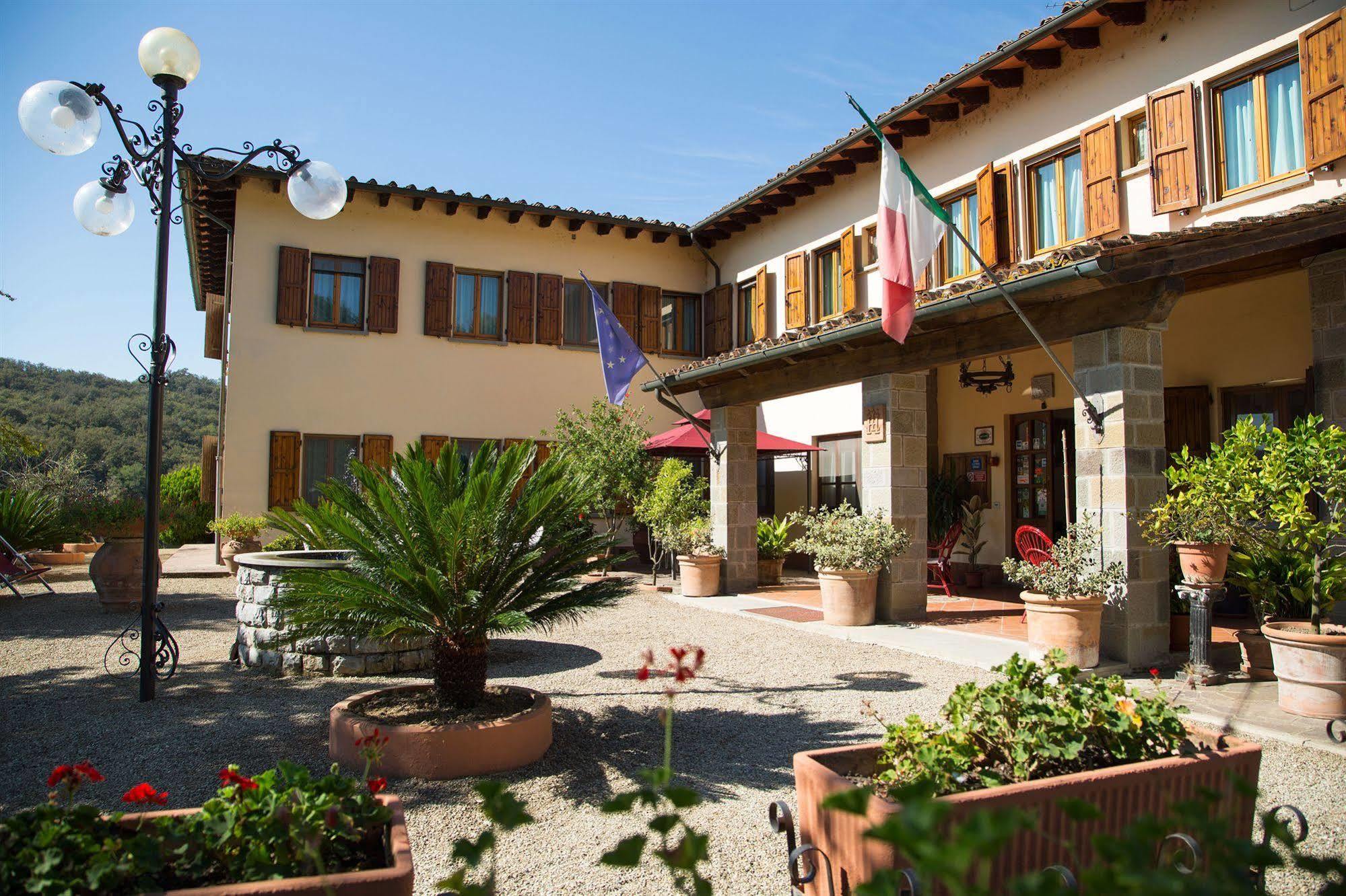 Hotel Del Lago Cavriglia Buitenkant foto