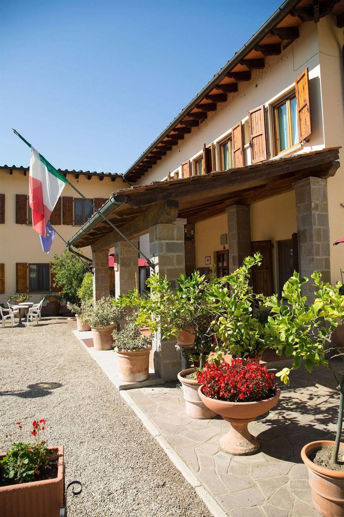 Hotel Del Lago Cavriglia Buitenkant foto