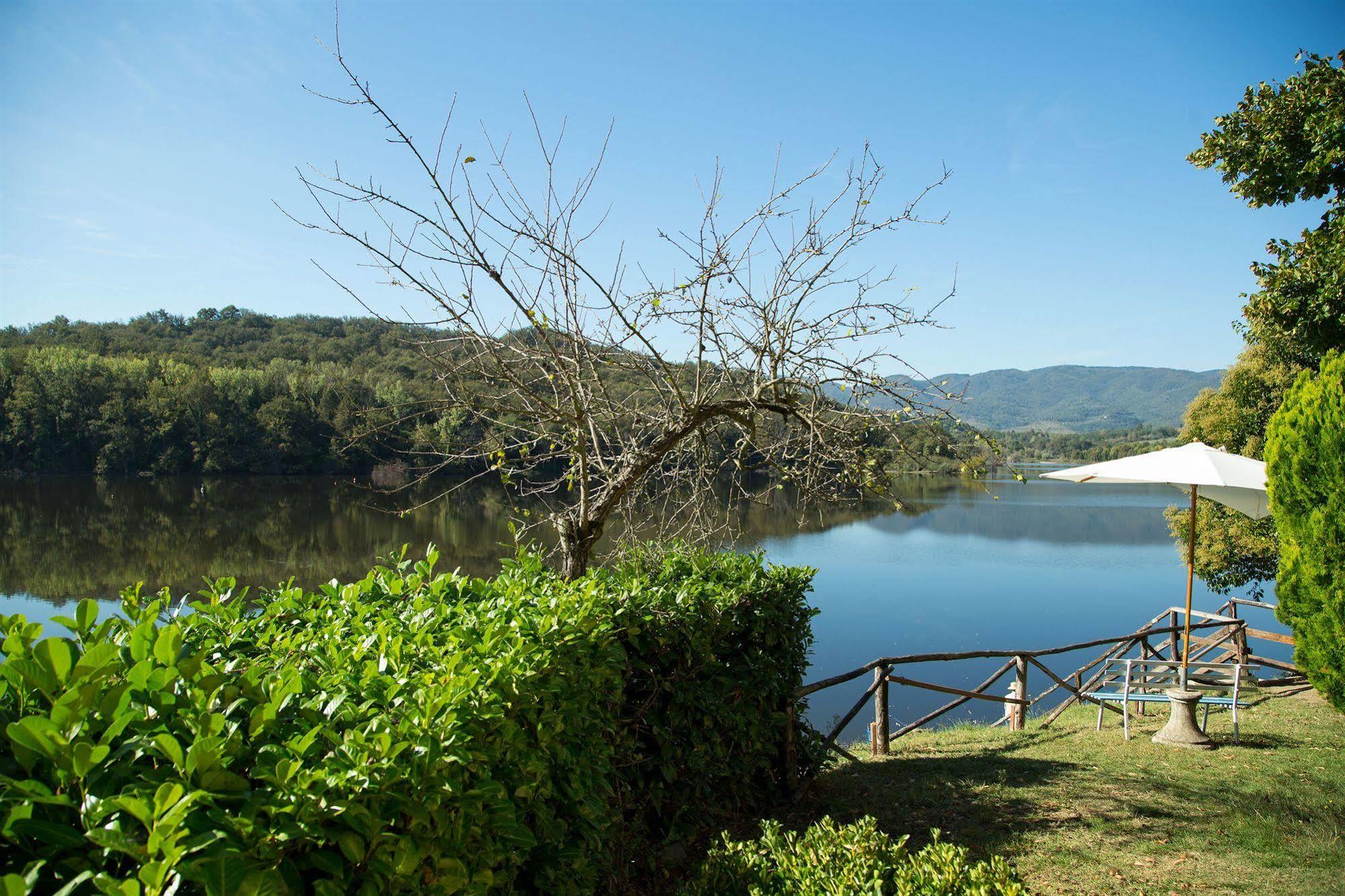 Hotel Del Lago Cavriglia Buitenkant foto